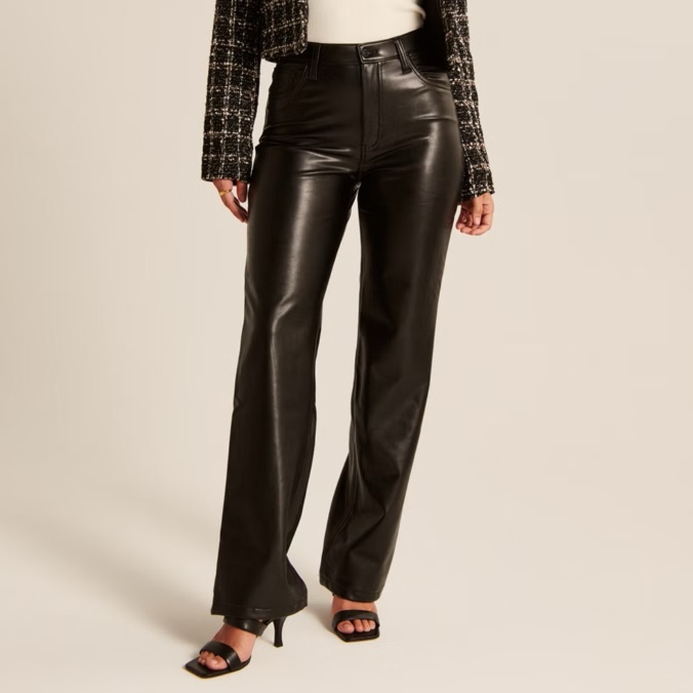 Abercrombie 90s relaxed high rise leather pants curve love size 18 or 34